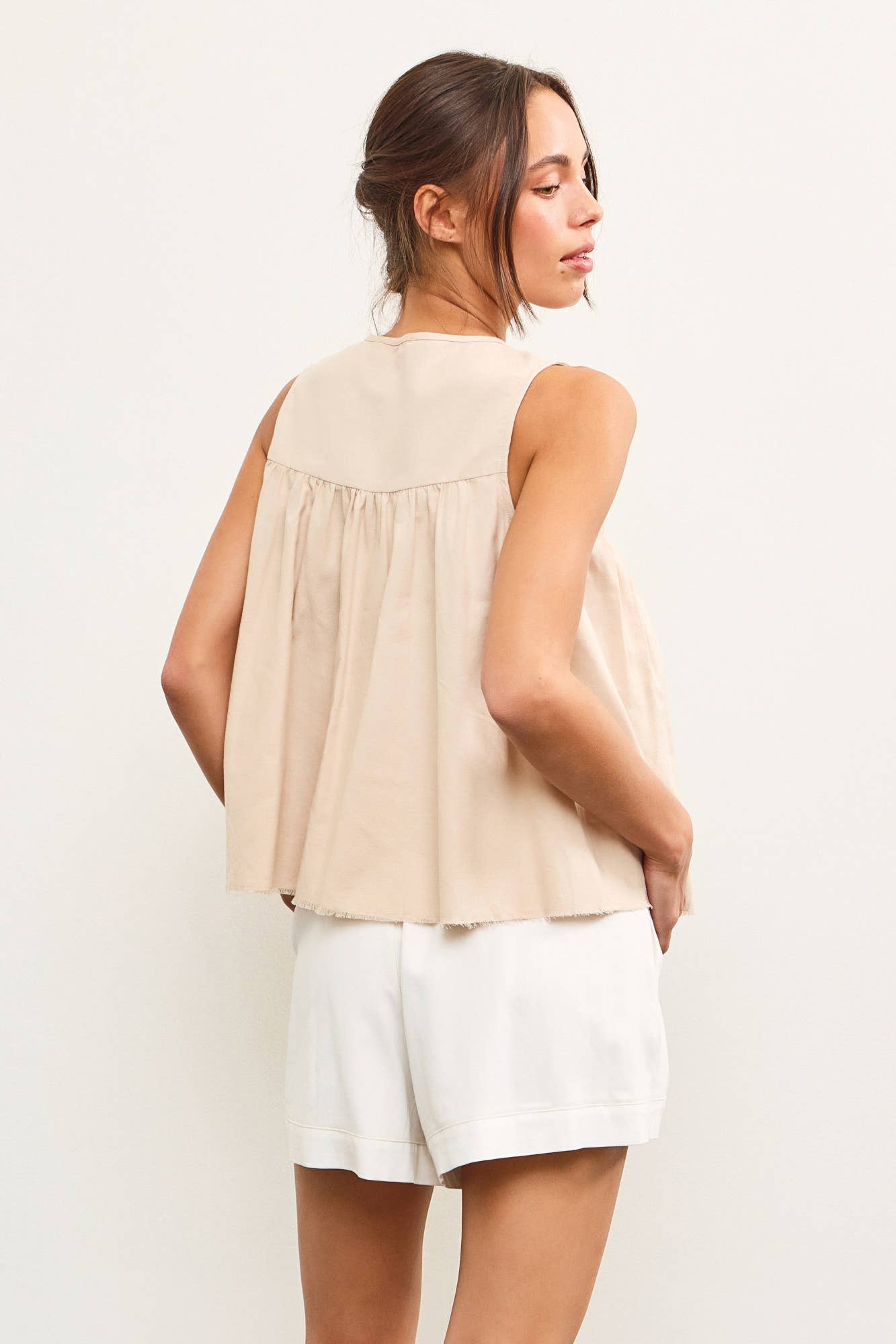 Izzy Pleated Sleeveless Khaki Blouse