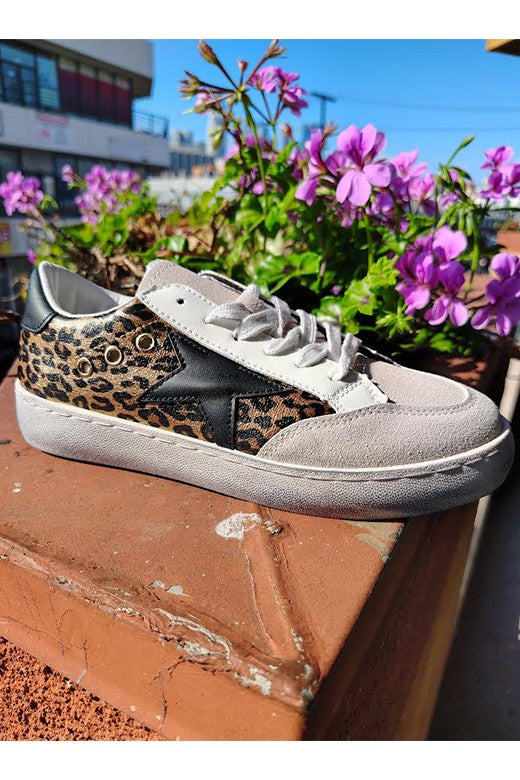 Monday Star Sneaker