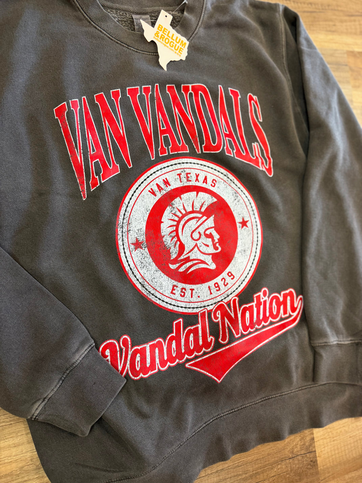 Van Vandals Vintage Badge Sweatshirt