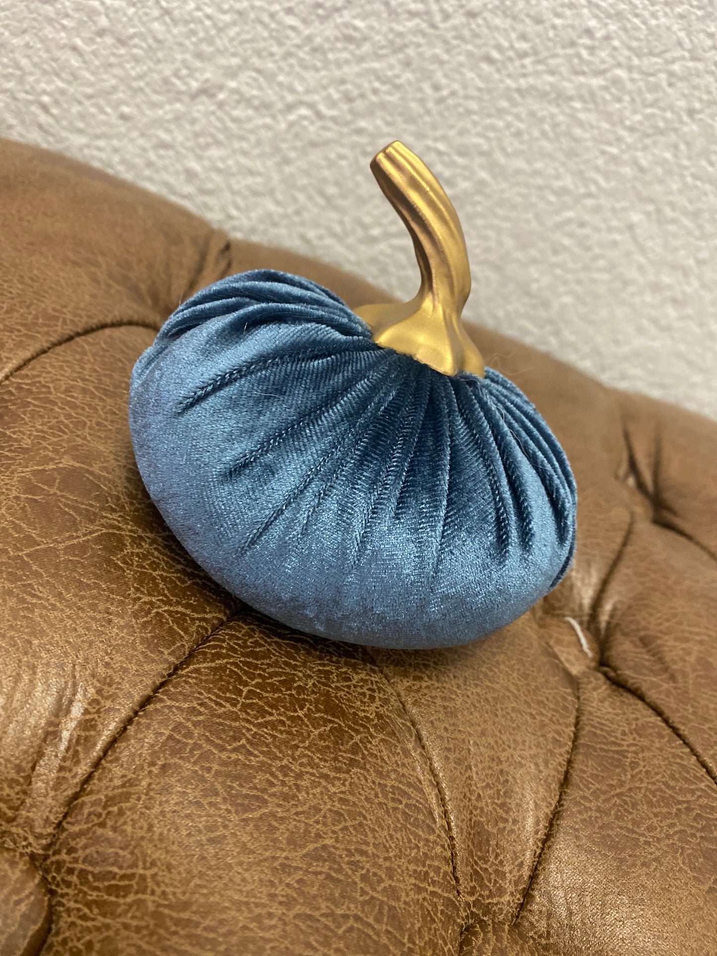 Mini Velvet Pumpkins