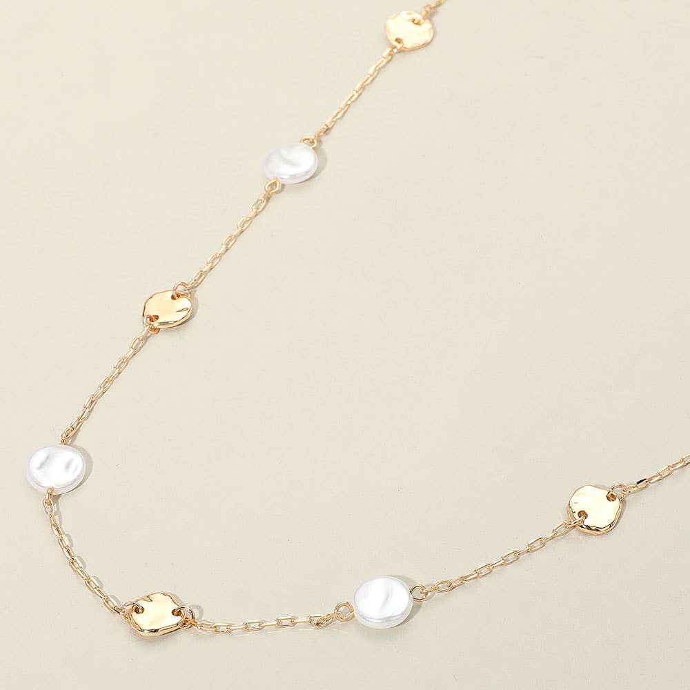 Lennox Irregular Pearl Disk Necklace