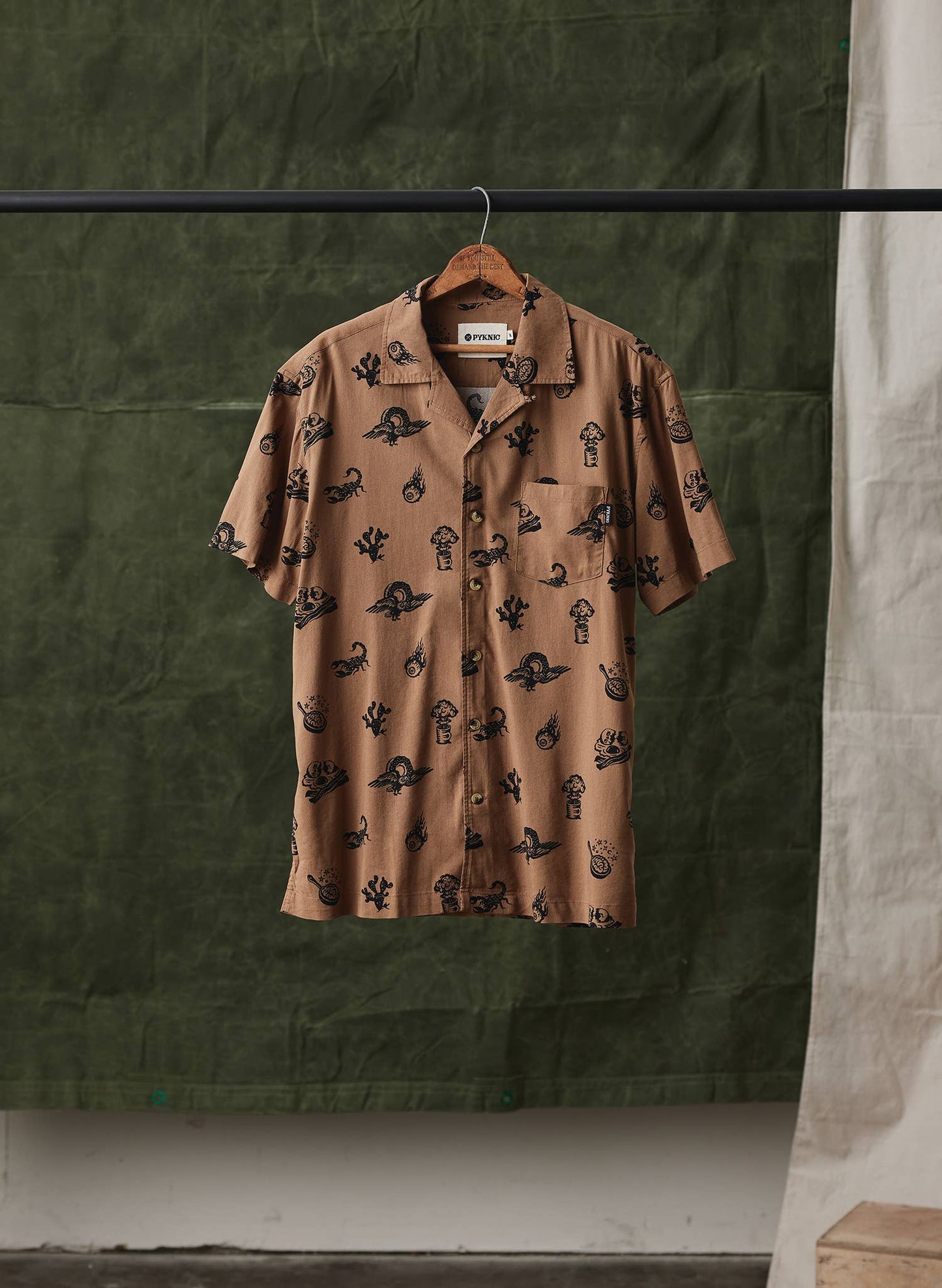Mens Silverfall Brain Fried Desert Buttondown Shirt