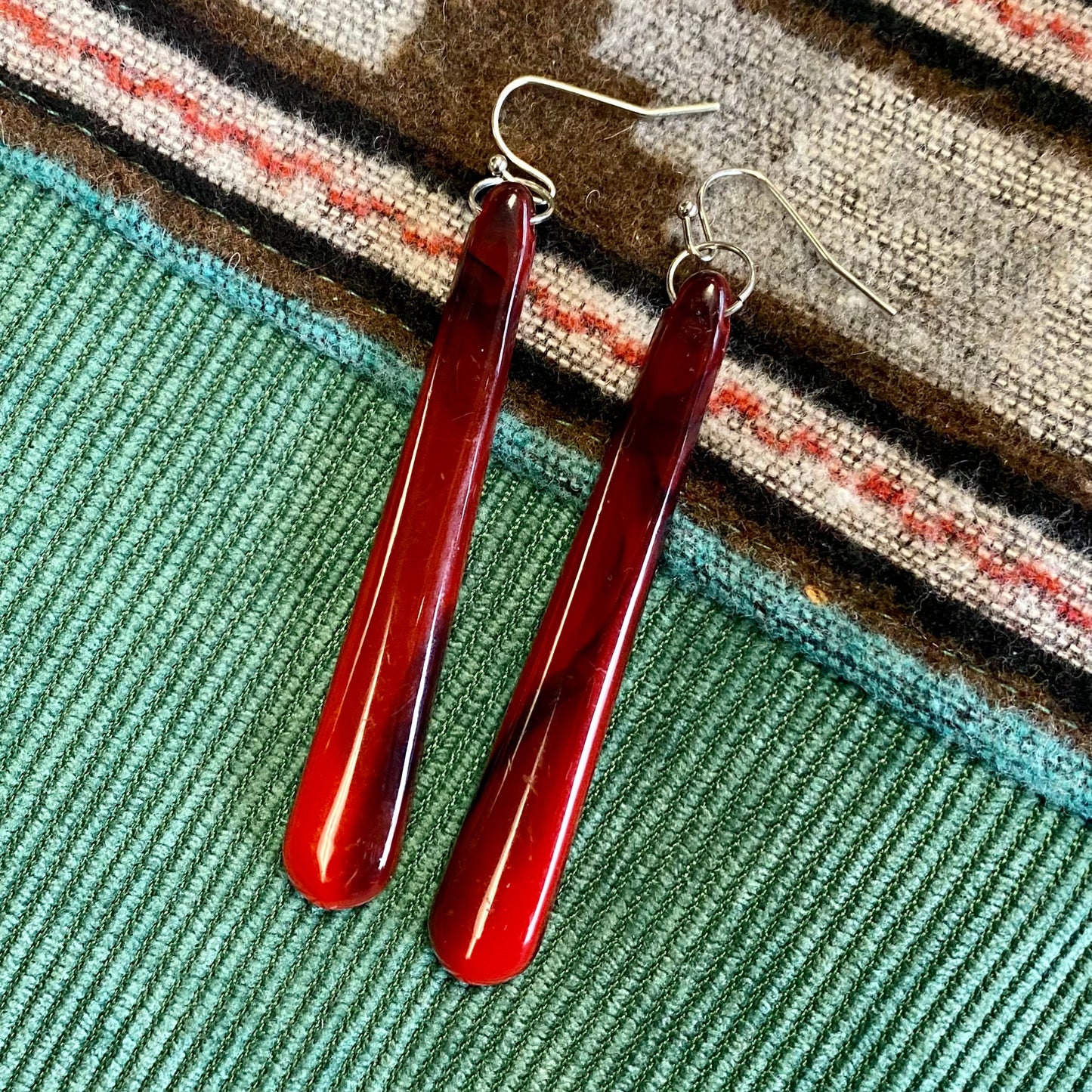 Cove Resin Drop Earrings