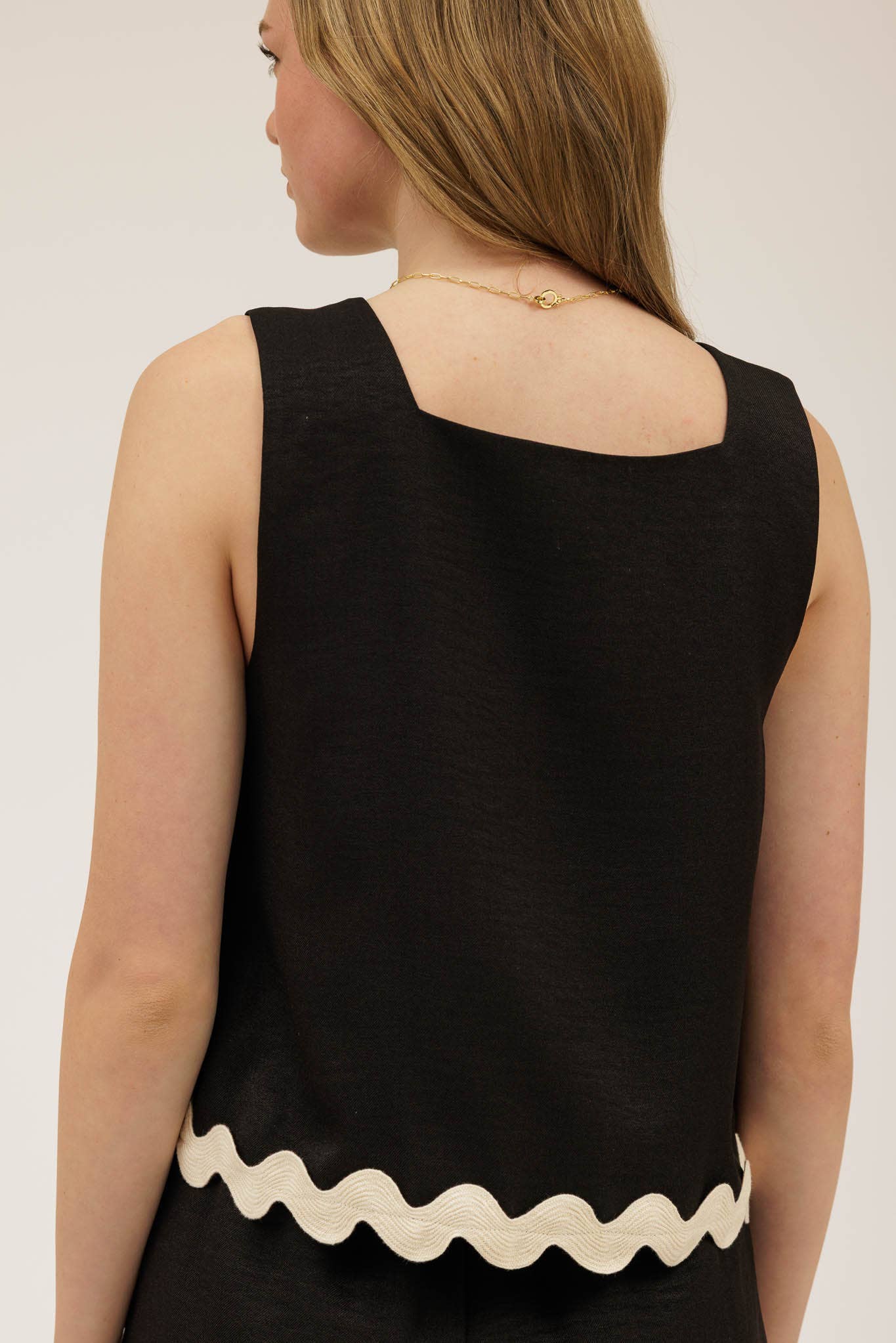 Simplicity Contrast Rick Rack Black Short Set