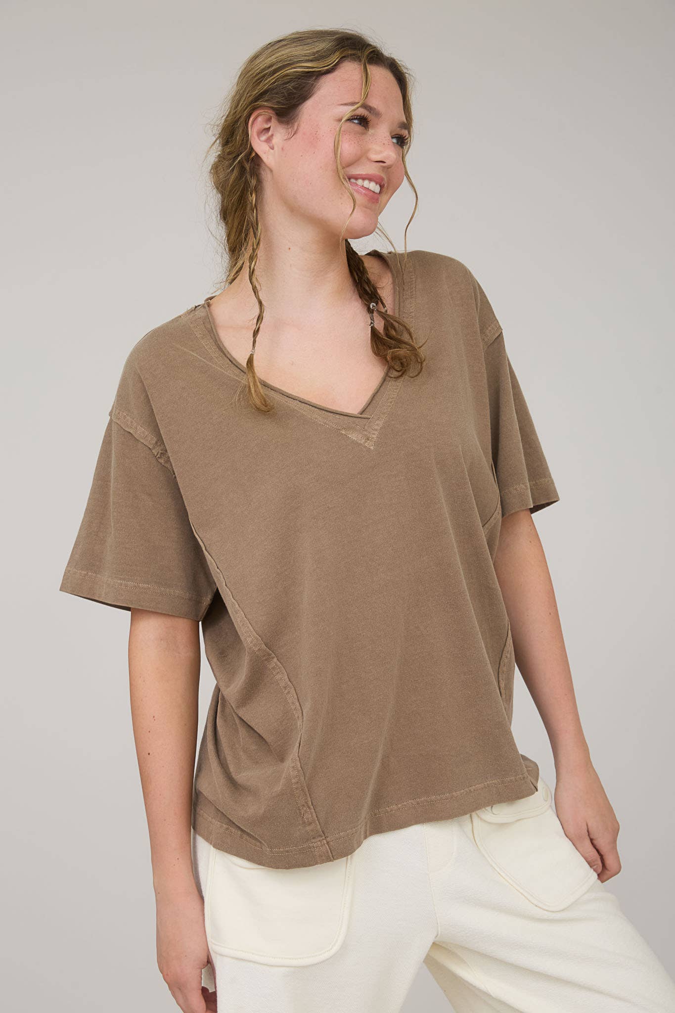 Sahara Vneck Mineral Tee