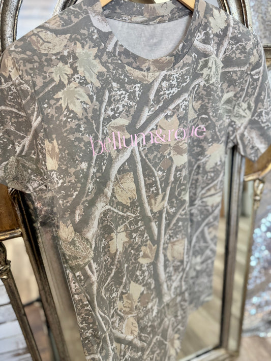 Simple Logo Deadwood Camo & Pink Short Sleeve Tee