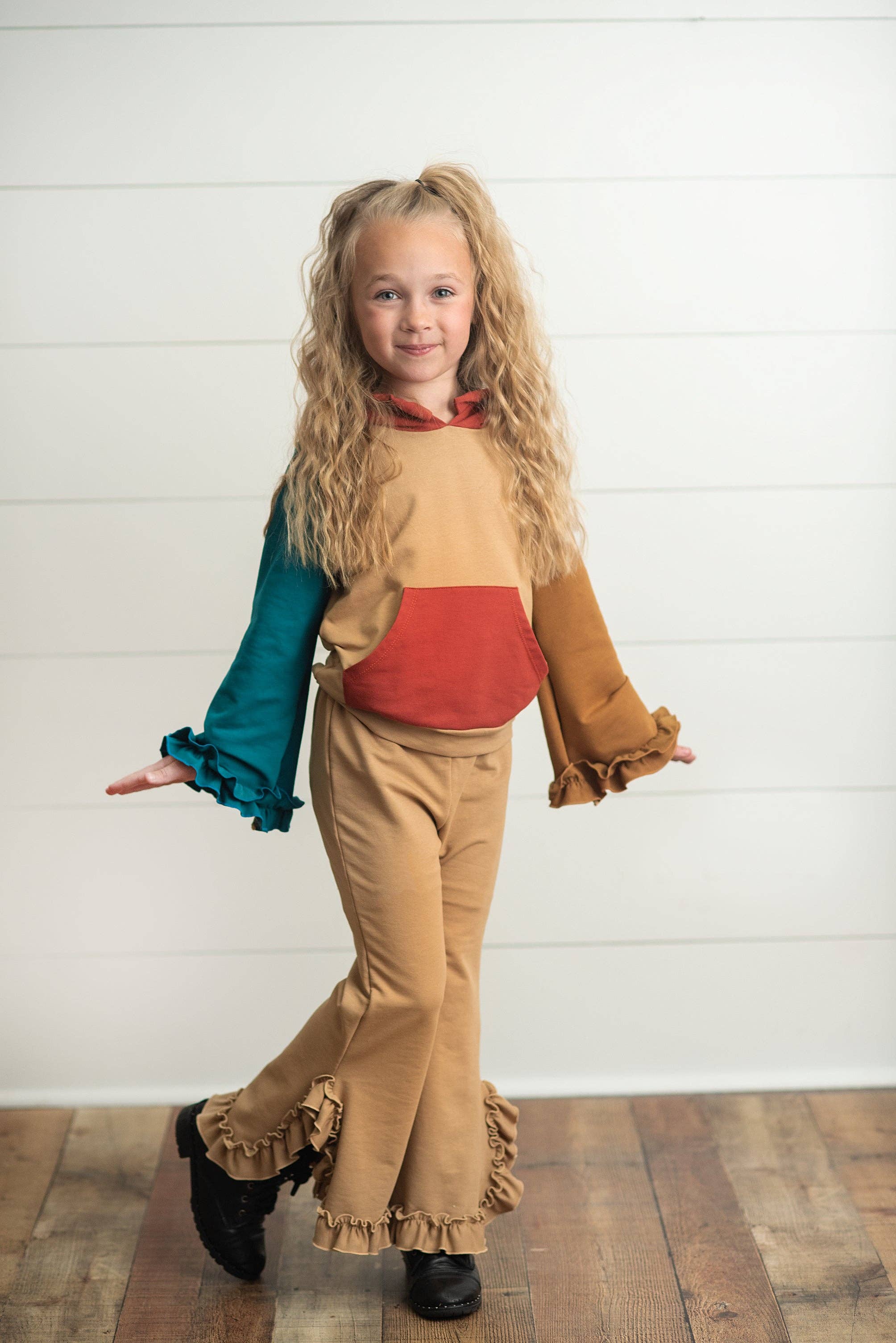 Girls Colorblock Ruffle Hoodie Set – Bellum&Rogue