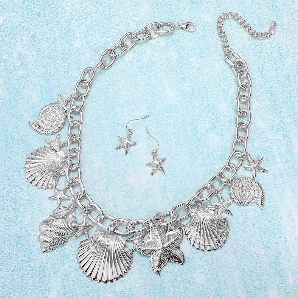 Delmar Chunky Sea Shell Charm Silver Necklace