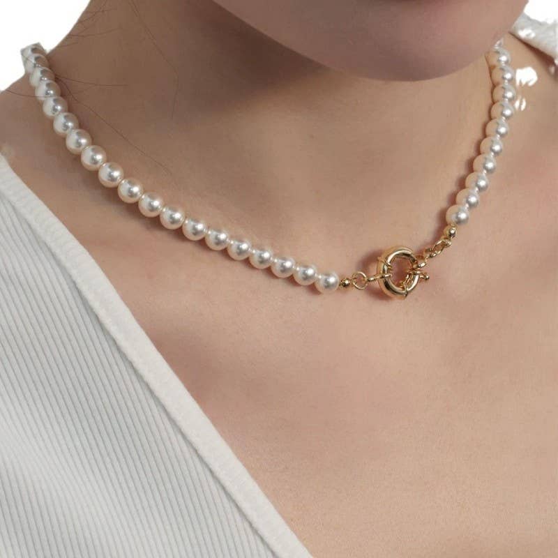 Constance Center Clasp Necklace