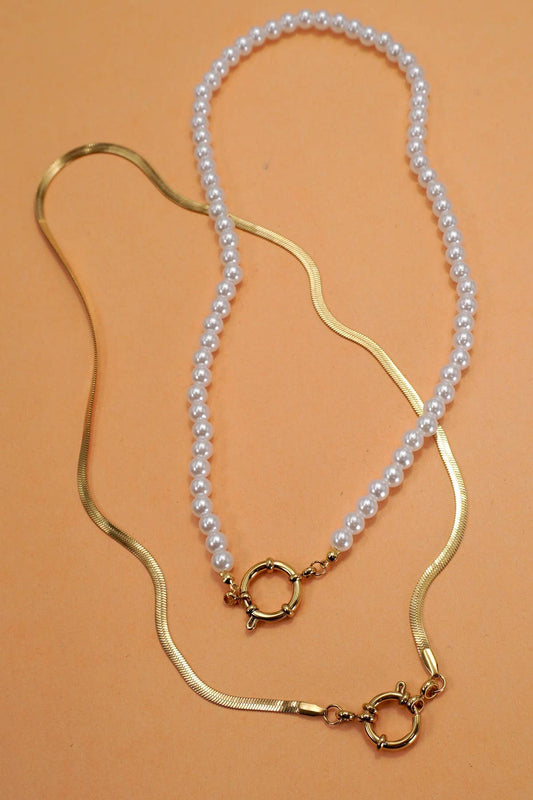 Constance Center Clasp Necklace