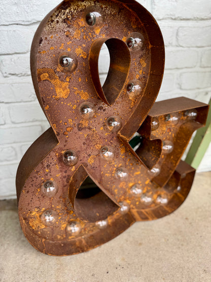 Store Displays *PICK UP ONLY*