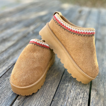 Girls Solid Suede Platform Slides