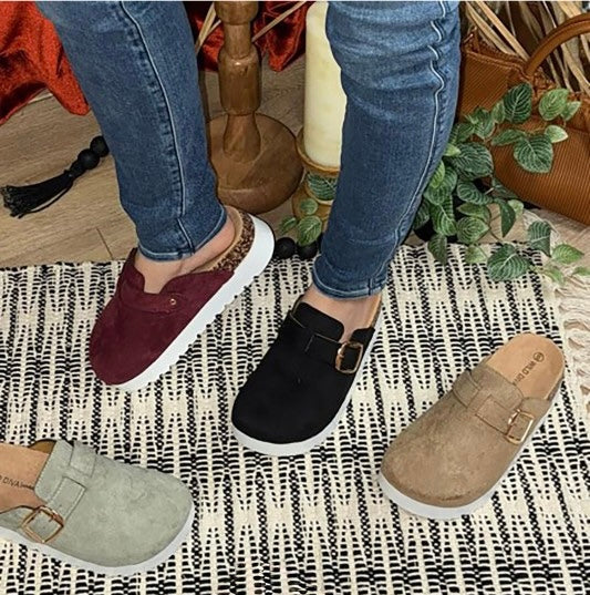 Jutta Suede Platform Mule