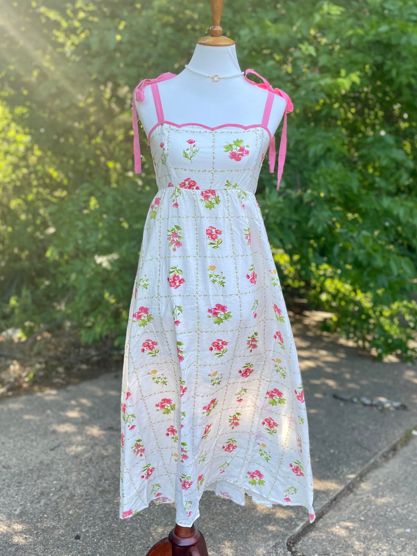 Wren Scalloped Tile Wildflower Pink Midi Dress