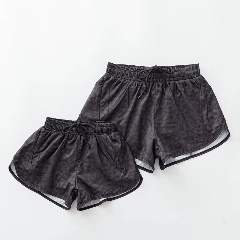 Womens Sloane Printed Athletic Shorts