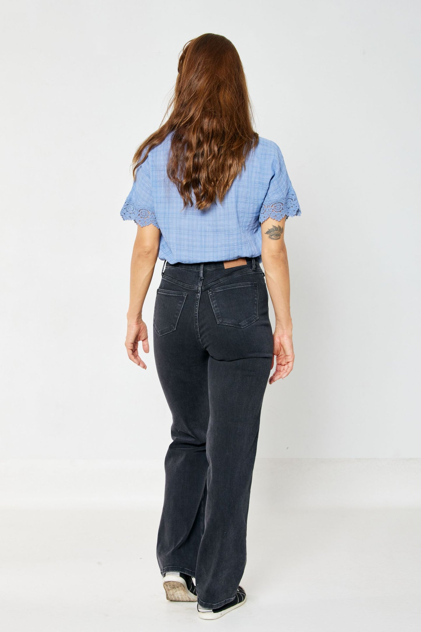 Magic Judy Blue Tummy Control Black 90s Straight Jeans