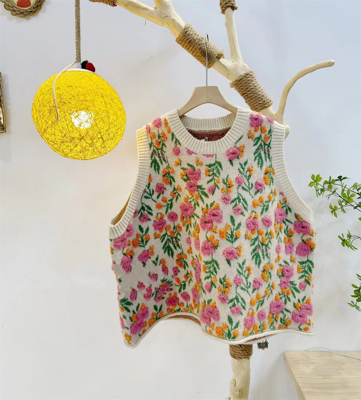 Brynn Floral Oversized Sweater Vest (Plus Size)