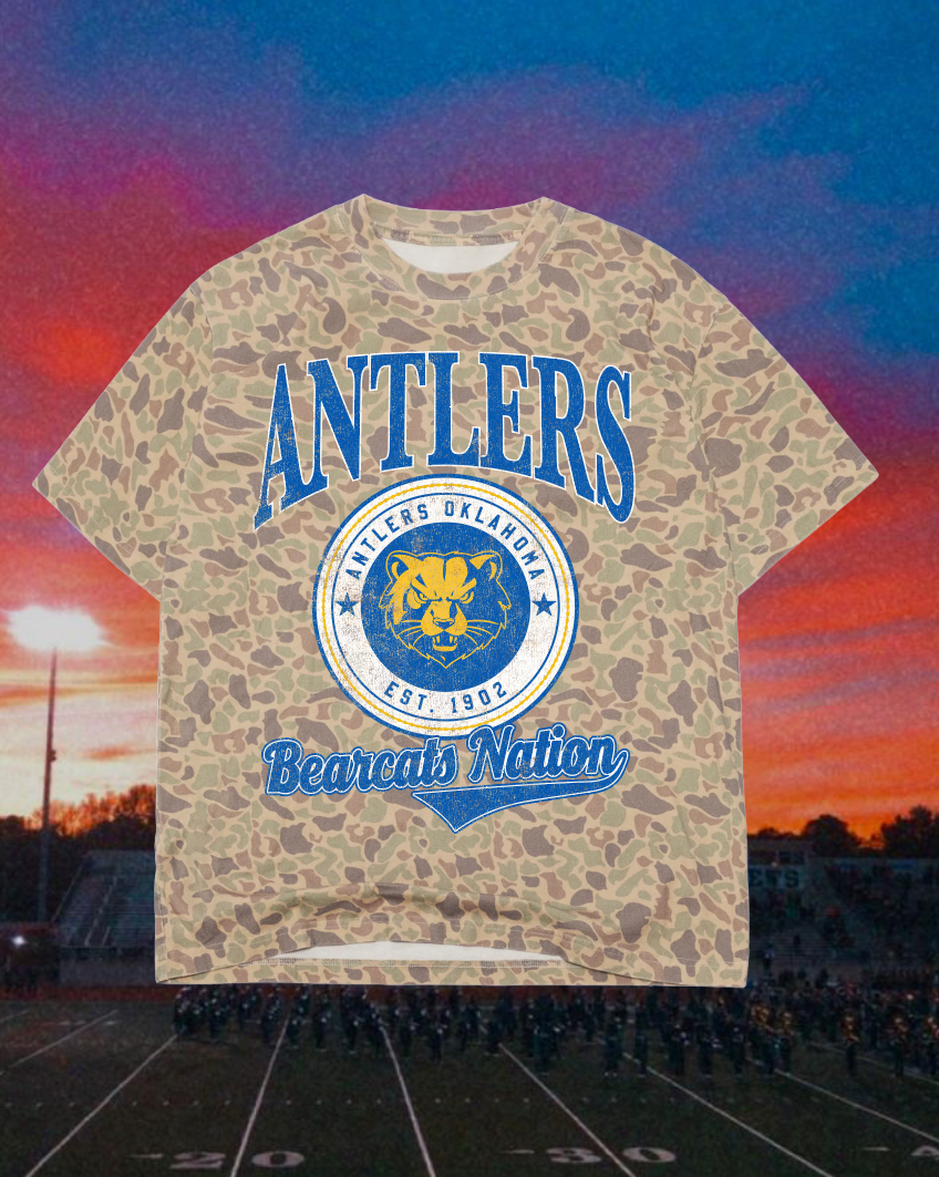 **PREORDER** Adult Vintage Badge Antlers Bearcats Oversized Tee