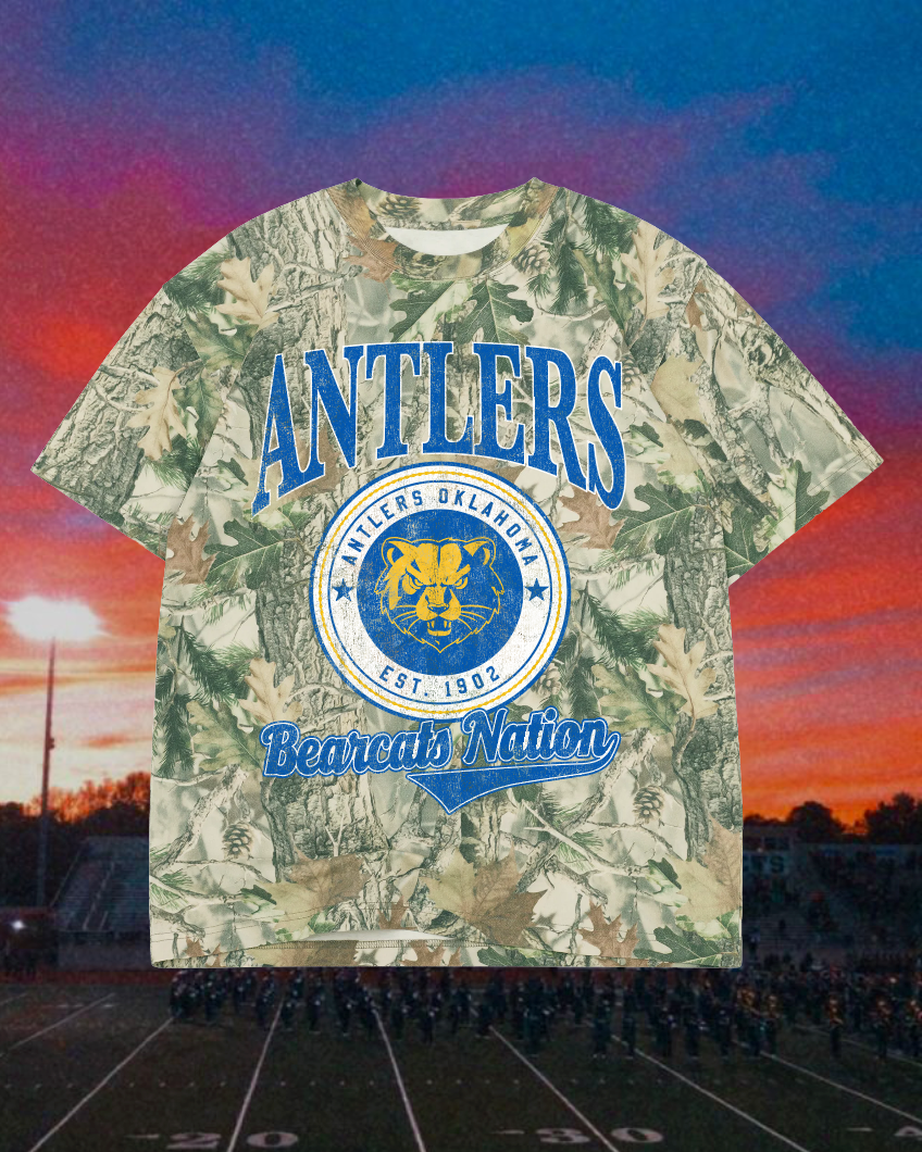 **PREORDER** Adult Vintage Badge Antlers Bearcats Oversized Tee