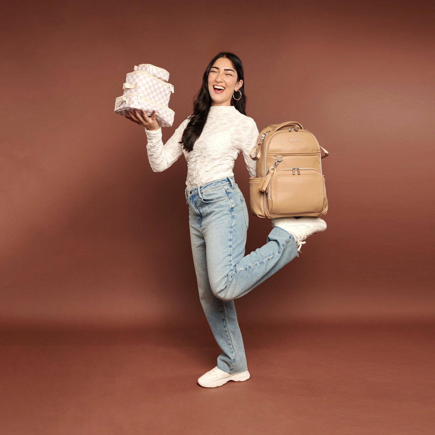 Itzy Ritzy Taupe Checkerboard Pack Like a Boss™ Packing Cubes