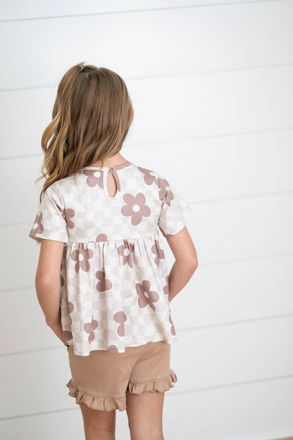 Girls Taupe Checkered Daisy Short Set