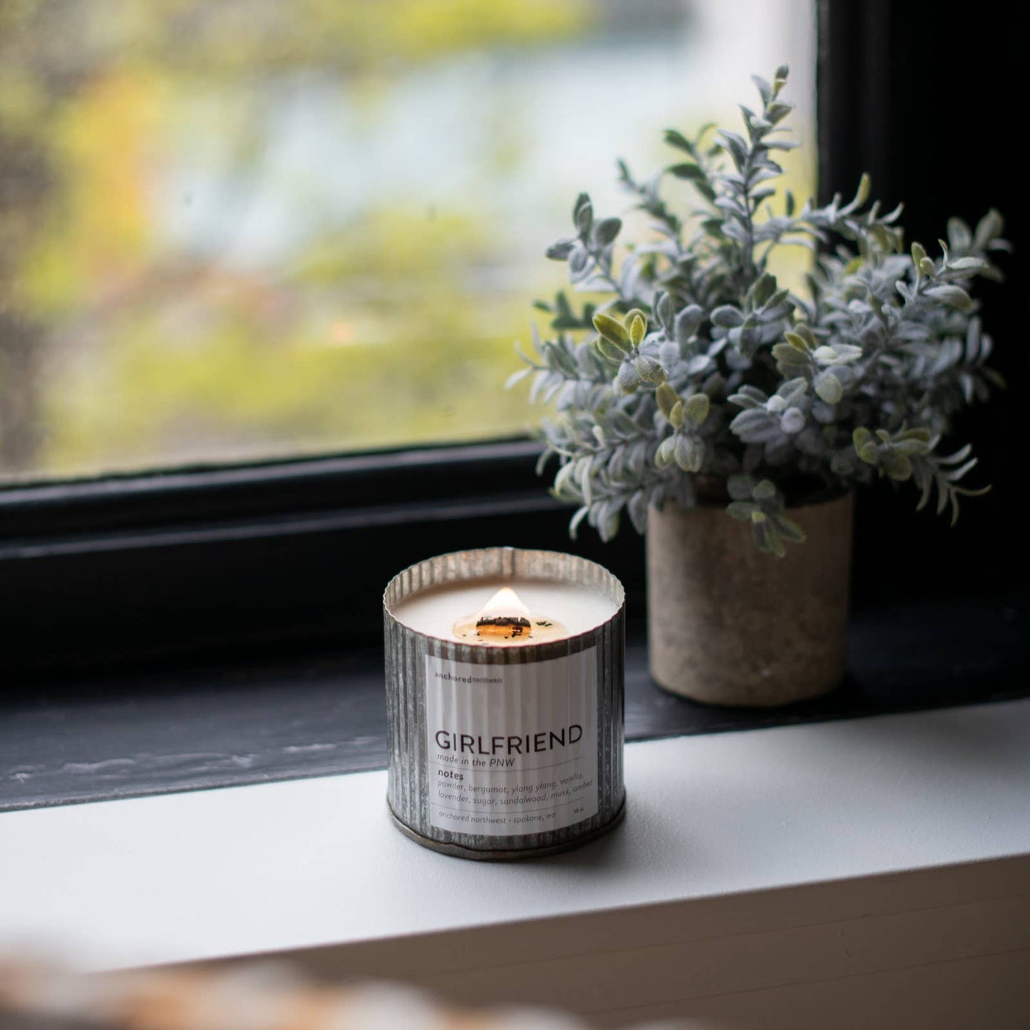 Anchored Northwest Wood Wick Candle - Girlfriend