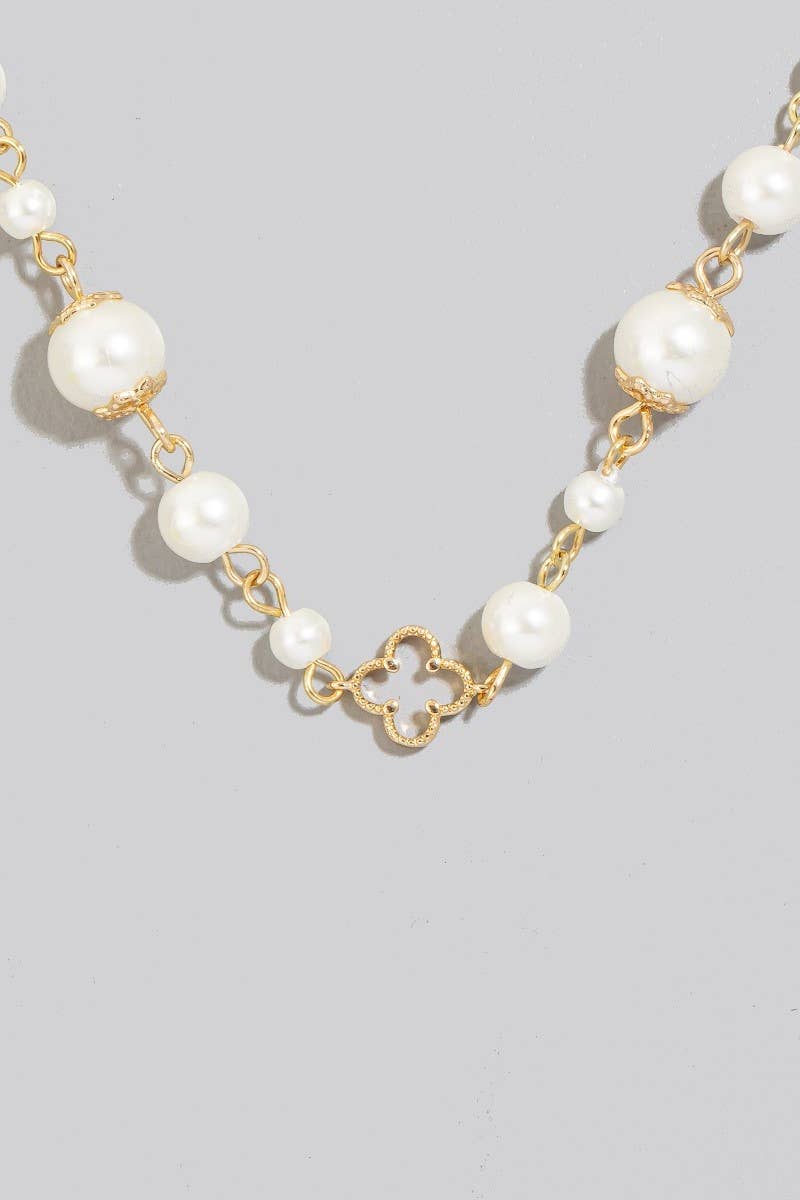 Montebello Pearl & Clover Necklace