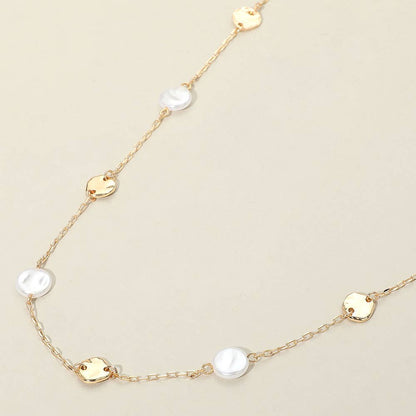 Lennox Irregular Pearl Disk Necklace