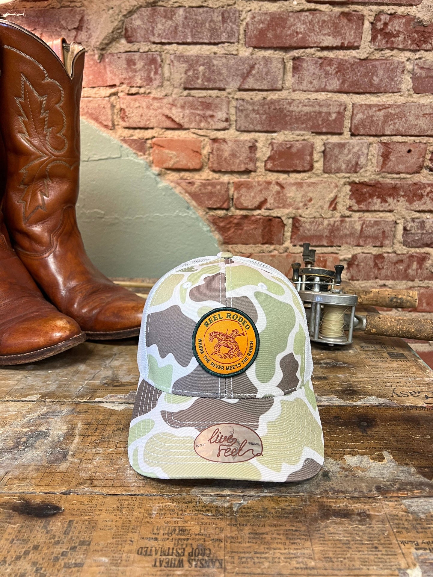 Mens Reel Rodeo Fishin' Cowboy Patch Duck Camo Hat