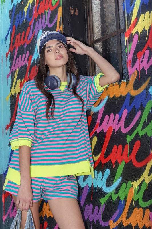 Larik Oversized Striped Tee