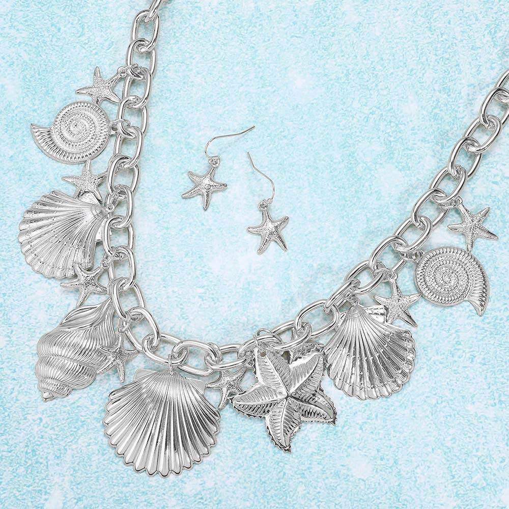 Delmar Chunky Sea Shell Charm Silver Necklace