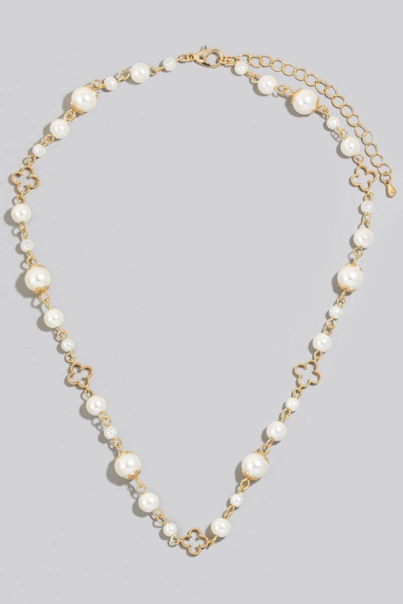 Montebello Pearl & Clover Necklace