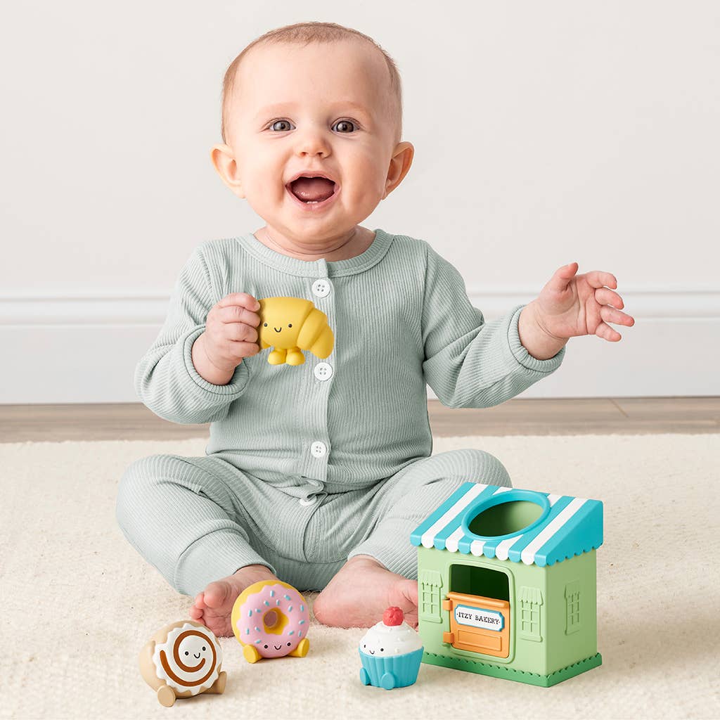 Itzy Ritzy Play Bakery™ - Put & Take Toy