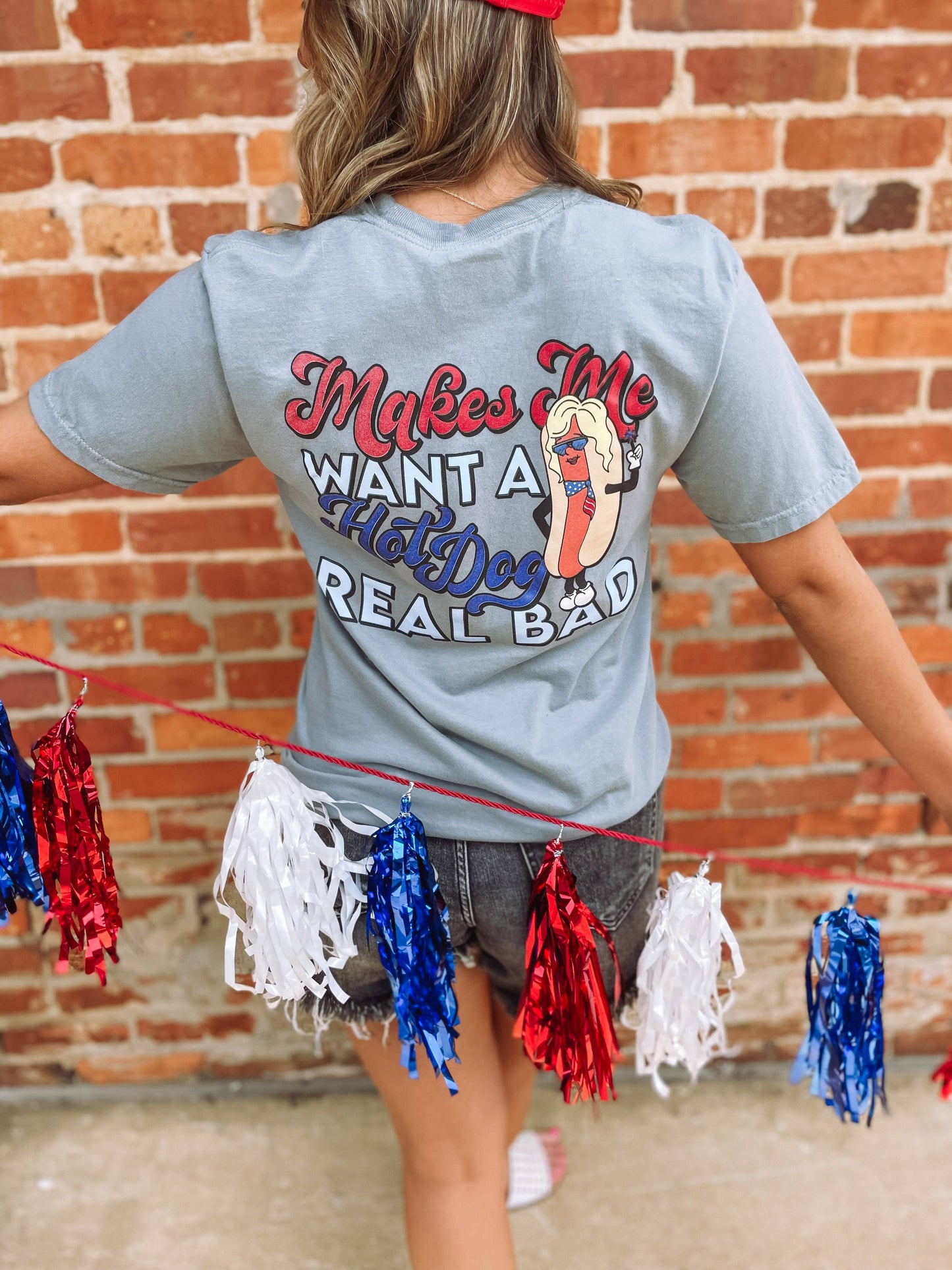 Makes Me Want A Hot Dog Tee (Size 3x)