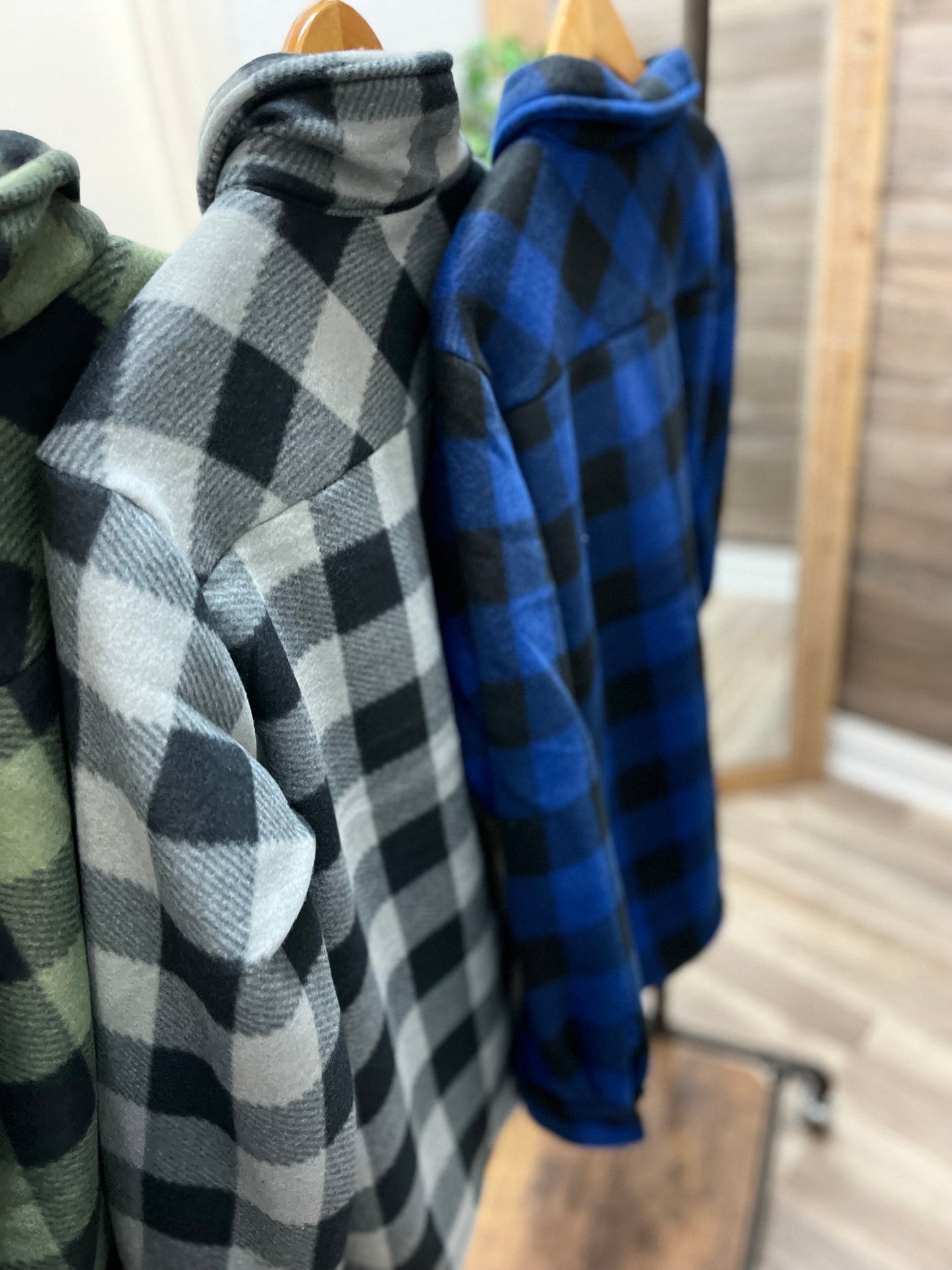 Men's Fleece Plaid Sherpa-lined Buttondown